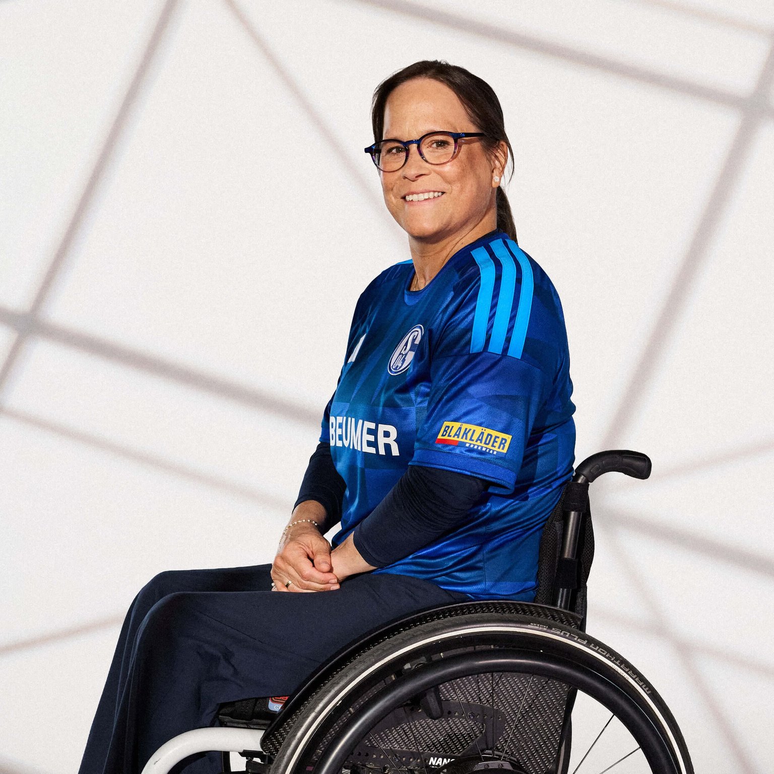 Women's Adidas FC Schalke 04 Standard 2026 Jersey - Image 4