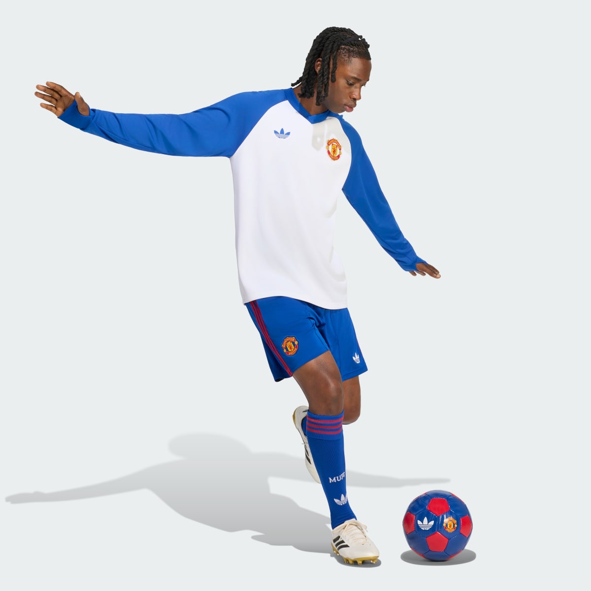 Manchester United 26/27 Away Shorts - Image 3