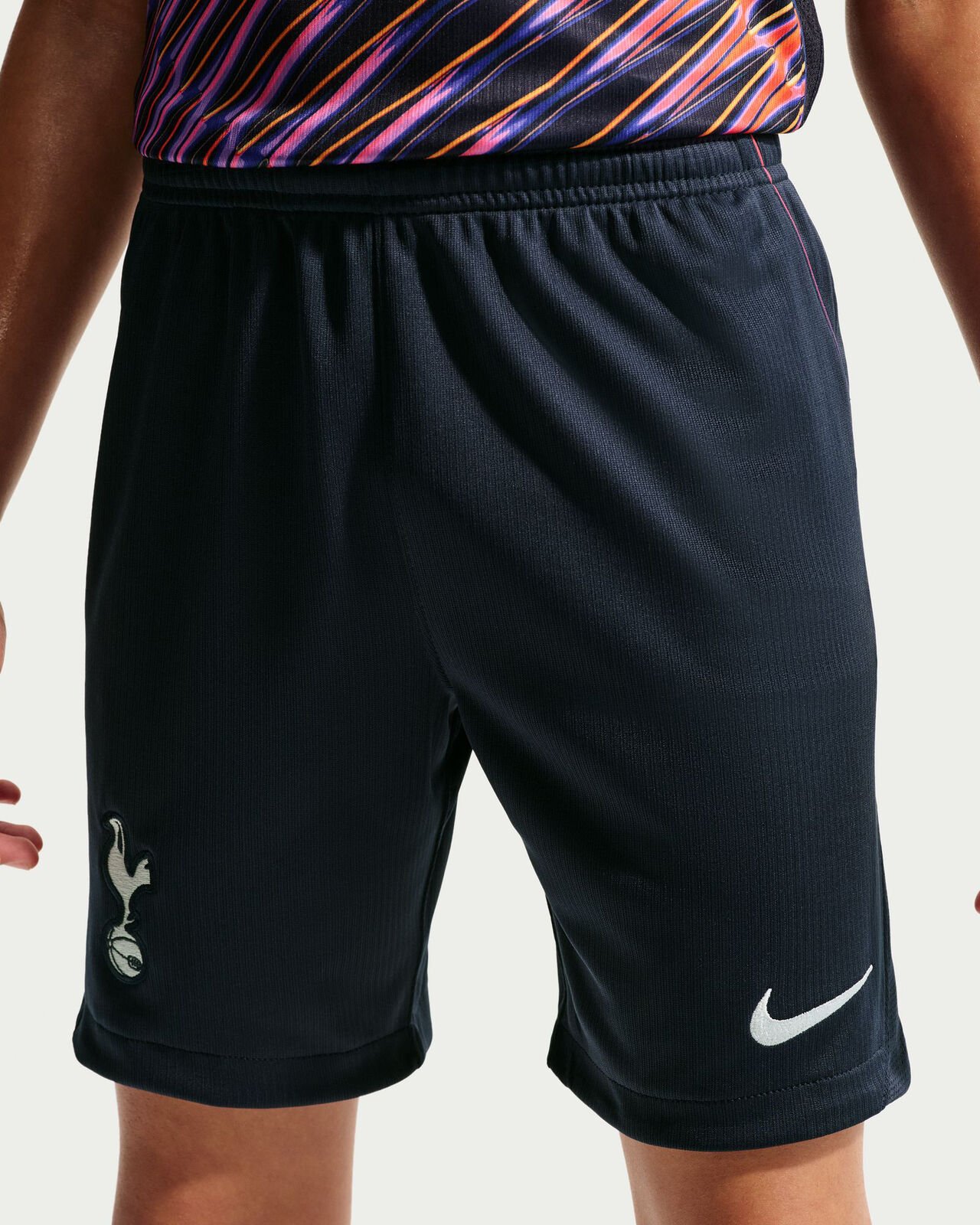Kid's Nike Tottenham Hotspur Away 2026 Shorts - Image 2